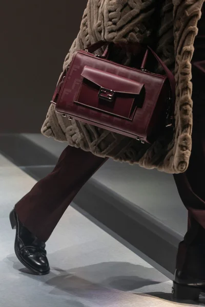 Look 9